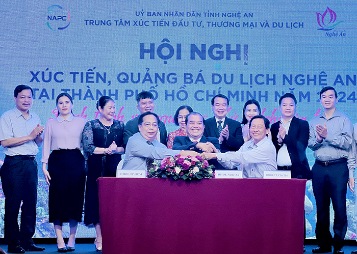 Lễ ký kết thỏa thuận hợp tác giữa Hiệp hội du lịch Nghệ An và Hiệp hội Du lịch TP. Hồ Chí Minh, Hiệp hội du lịch các tỉnh Đồng bằng sông Cửu Long